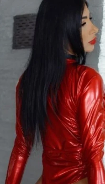 Възбудена и мокра опитай ме😋